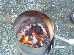 Cast Iron & Dutch Oven Outdoor Campfire Cooking - Melissa K. Norris