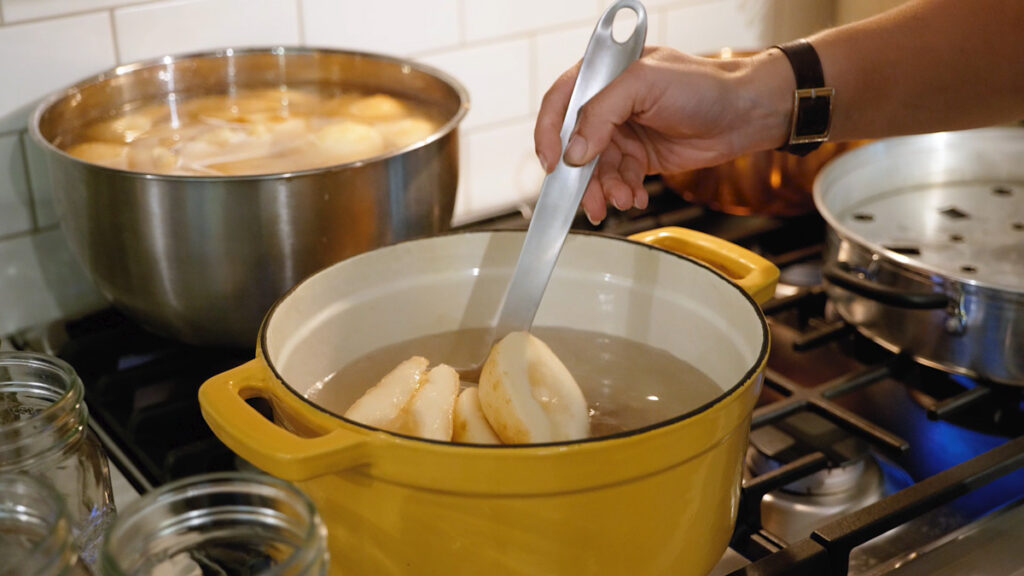 How to Can Pears the EASY Way - Melissa K. Norris