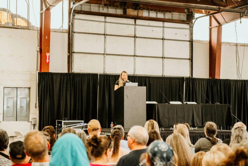 Carolyn Thomas speaking at the Modern Homesteading Conference.