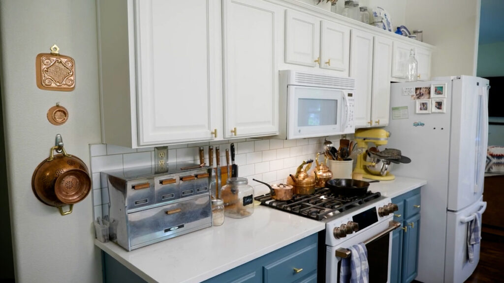 Kitchen remodel photo.