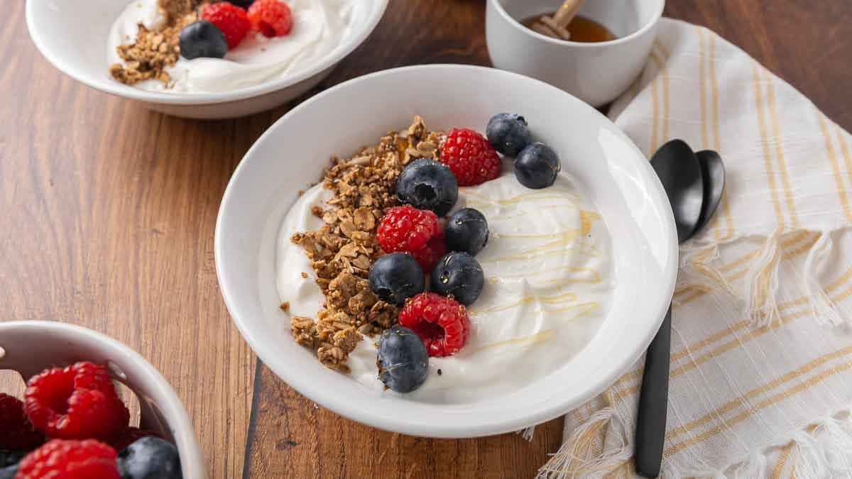 Homemade Greek Yogurt Recipe | Thick, Creamy, and Easy to Make